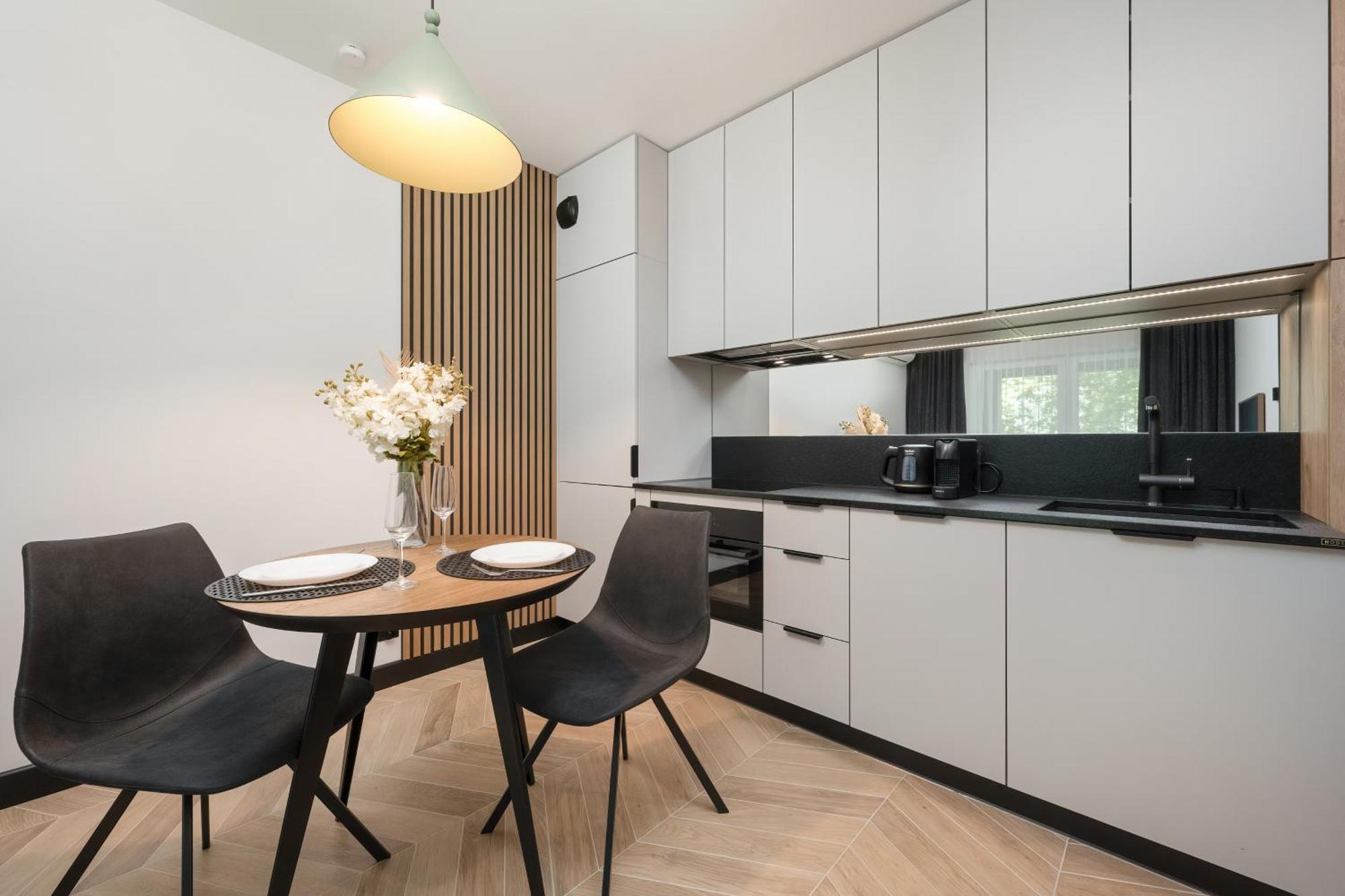 Nowoczesny Z Klimatyzacja I Parkingiem By Renters Prestige Breslavia
